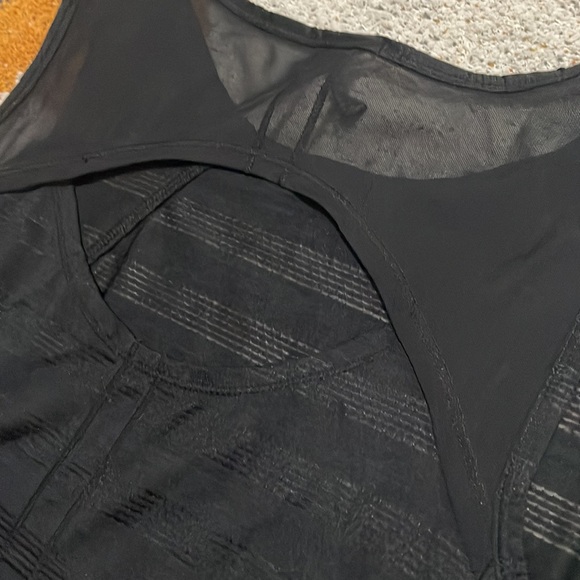 Reflex sheer workout tank size xs - Picture 4 of 4